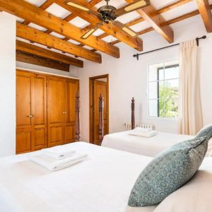 Retiro Raíces de Ibiza en Menorca